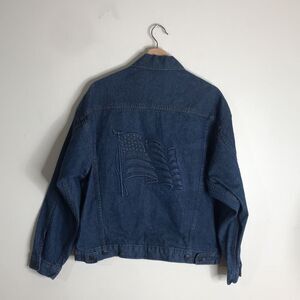 Vintage denim jacket with‎ embroidered flag on back made in USA size small